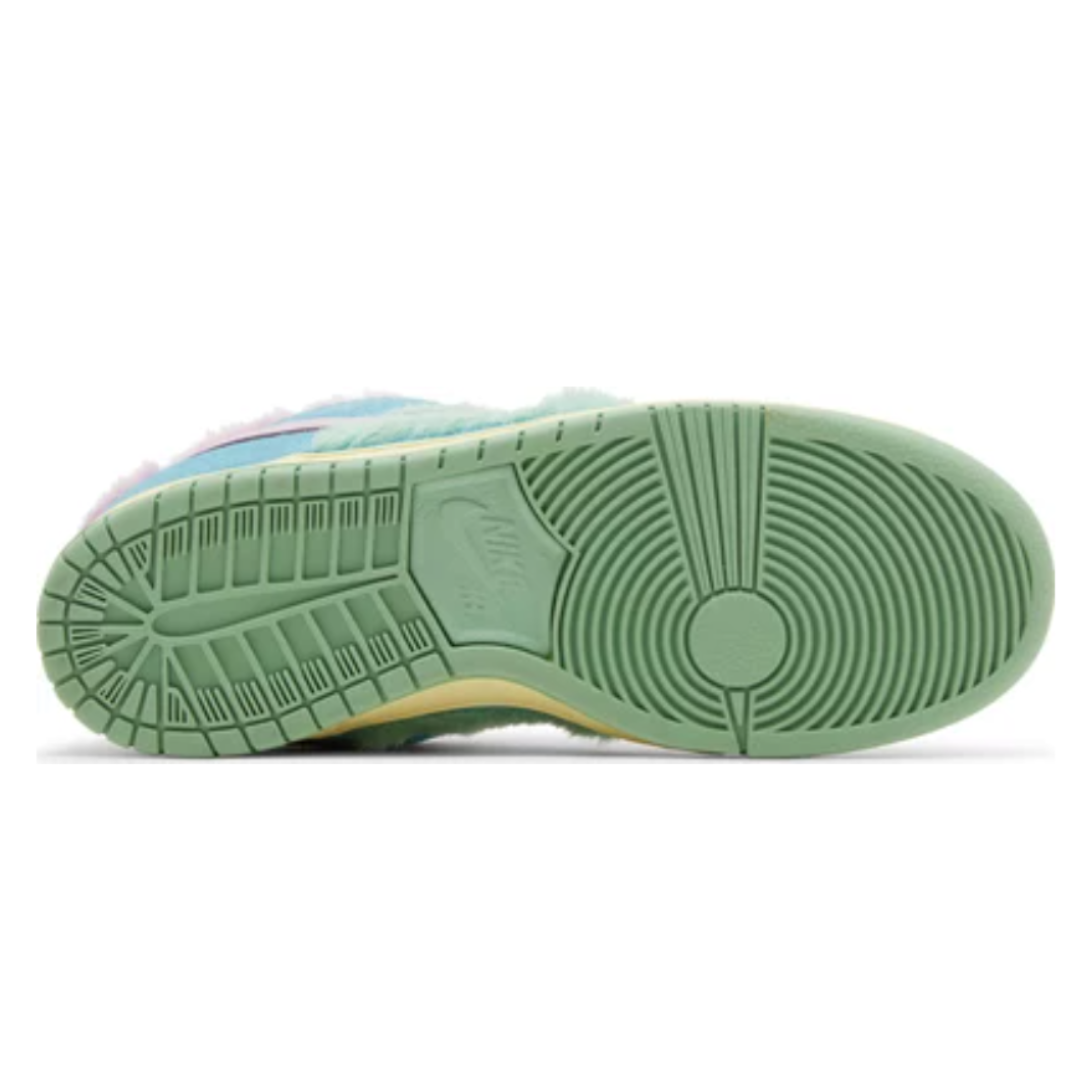 Nike x Verdy SB Dunk Low Visty